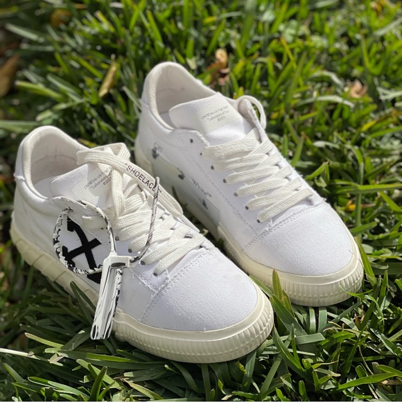 Off-White Shoes - Off-White Vulcanized low-top sneakers size 37 women
$330